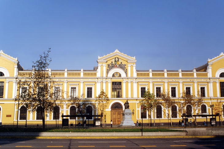Universidad de Chile y Pontificia Universidad Católica de Chile | Euskara eta euskal kulturako irakurlea (2025)