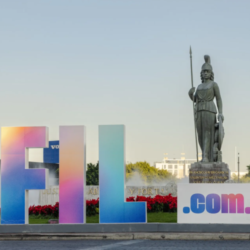 FIL Guadalajara: Katixa Agirre, Bernardo Atxaga, Karmele Jaio, Kirmen Uribe, Arantxa Urretabizkaia