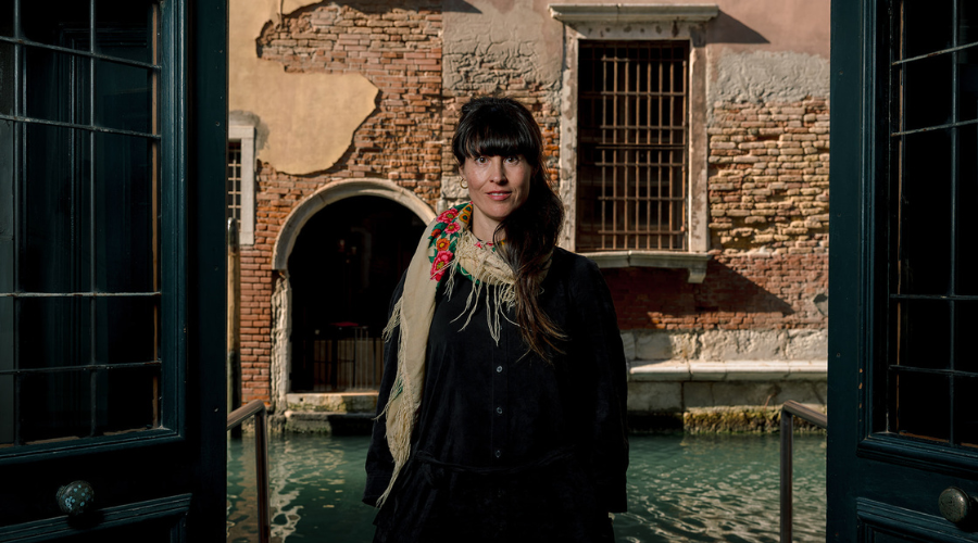 Ziudadelako Labea: Damaris Pan