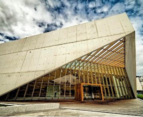 Izen-ematea zabailk: atzerrian euskara irakasteko prestakuntza ikastaroa