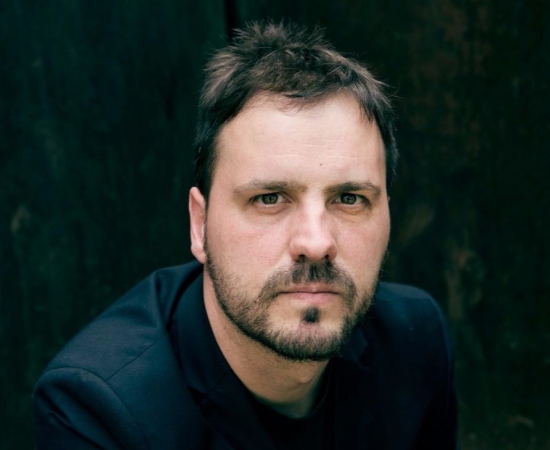 Kirmen Uribe gives voice to Basque literature at the Guadalajara Book Fair