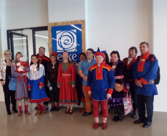 Miembros del colectivo ´Non Fiction Sami Writers´ del pueblo Sami visitaron el Instituto Vasco Etxepare