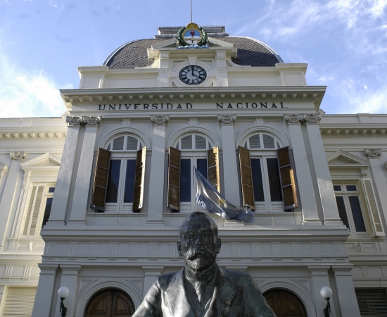 Call for the selection of a reader at the University of La Plata