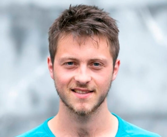 Dylan Inglis, profesor de euskera en la Universidad de Edinburgo