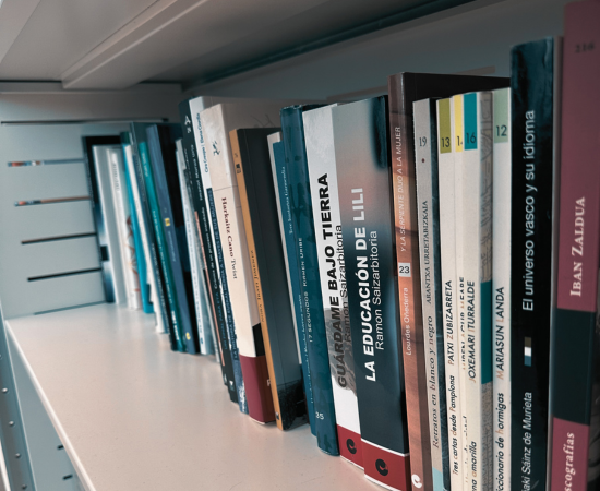 Dos convocatorias abiertas para la traducción de obras literarias vascas