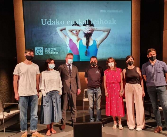 Over 35 creators show their work through the ‘Basque windows’ programme