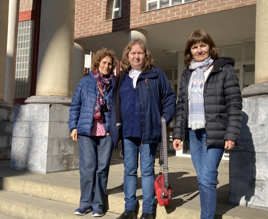 Tres estudiantes argentinas han comenzado su estancia de dos meses en el barnetegi Maizpide