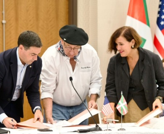 Etxepare Basque Institute reinforces its commitment to Basque studies and Euskara in the USA