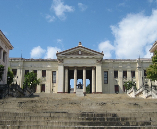 A journey through Basque language and the film Amama, at the new readership of Havana