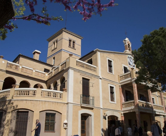 Etxepare Euskal Institutua pone en marcha la convocatoria para realizar una residencia literaria en Barcelona (2024)